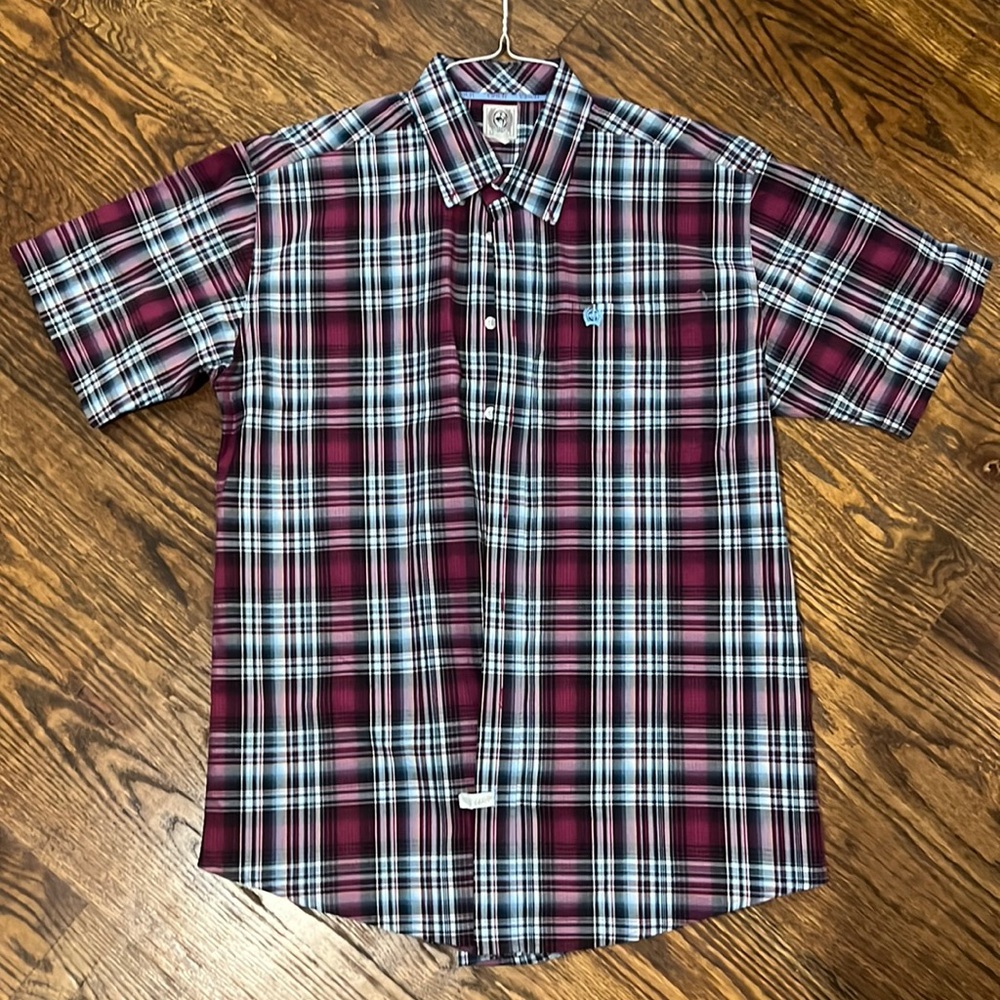 NWOT CINCH BUTTON UP
